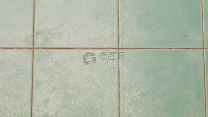 以下是一些建议的抛光砖装修效果图，供您参考：